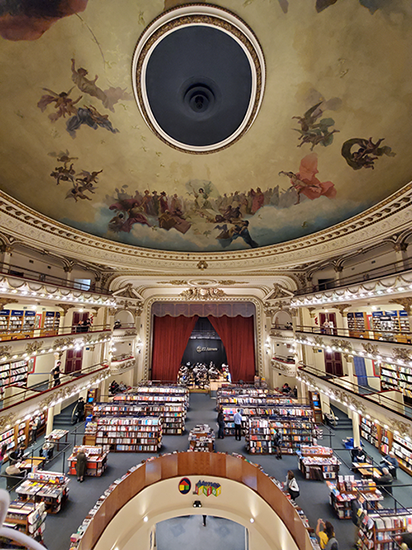 El Ateneo bookstore 